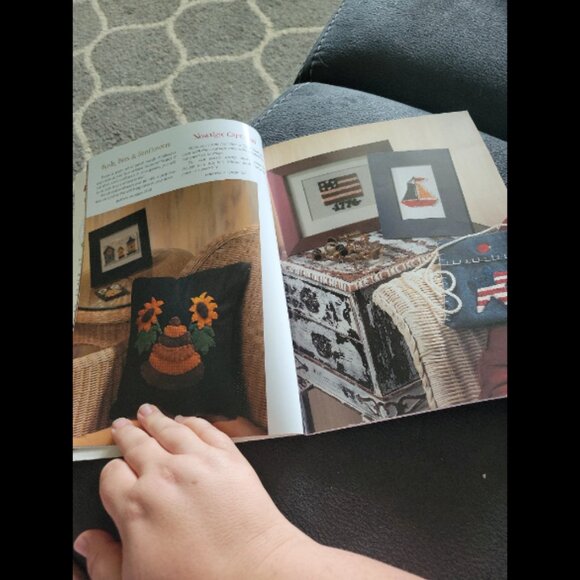 Punch needle embroidery and wool work book - Picture 3 of 4